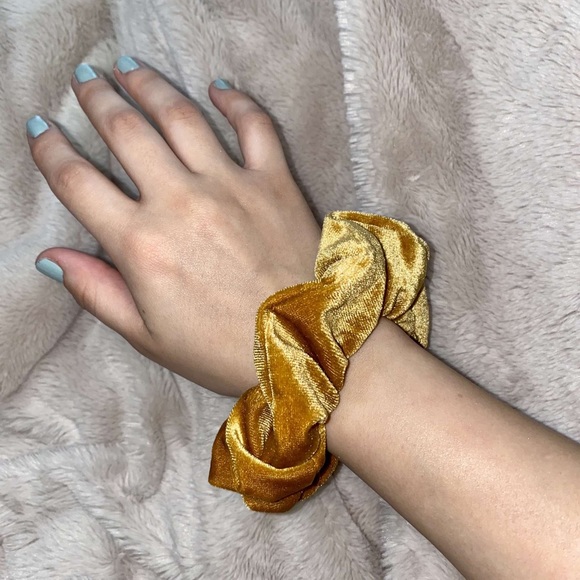 Zipper scrunchie - Picture 2 of 3